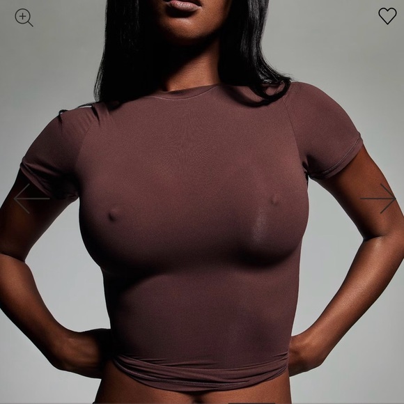 ⭐️NWT Skims Nipple Push up Bra⭐️ - Picture 5 of 10